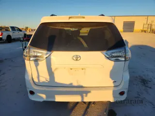 2014 Toyota Sienna SE