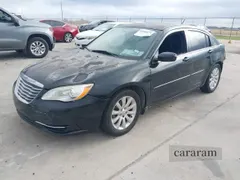 2013 Chrysler 200 Touring