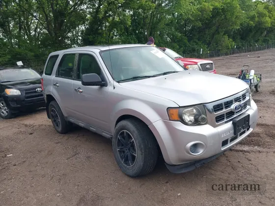 2010 Ford Escape XLS