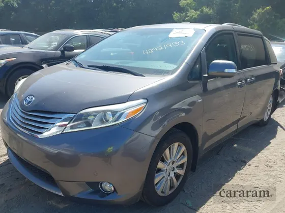 2017 Toyota Sienna XLE
