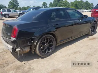 2019 Chrysler 300 Touring