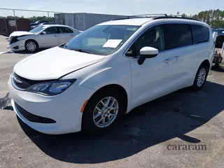 2020 Chrysler Voyager LXi