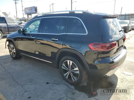 2025 Mercedes-Benz GLB 250