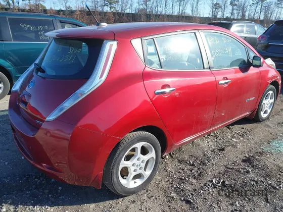 2014 Nissan LEAF SV