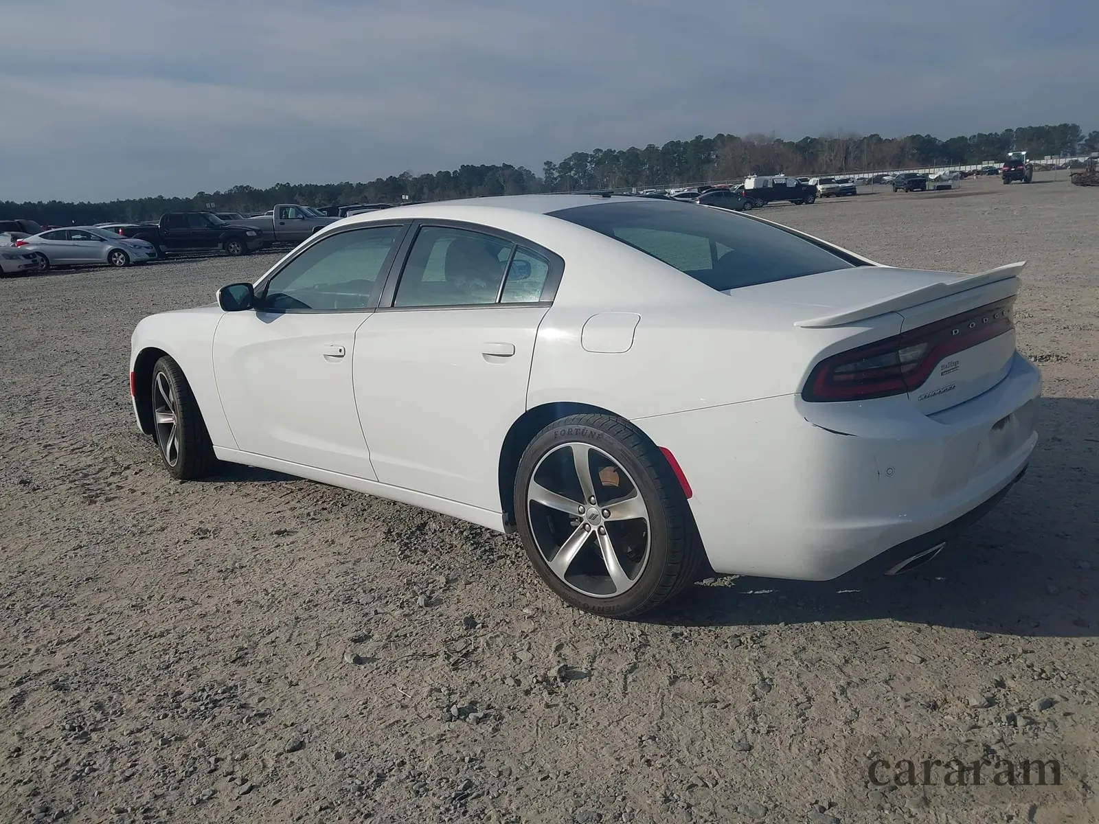 2017 Dodge Charger SE