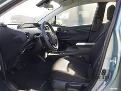2021 Toyota Prius L Eco