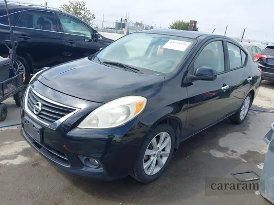 2014 Nissan Versa SV