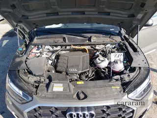 2023 Audi Q5 S line Premium