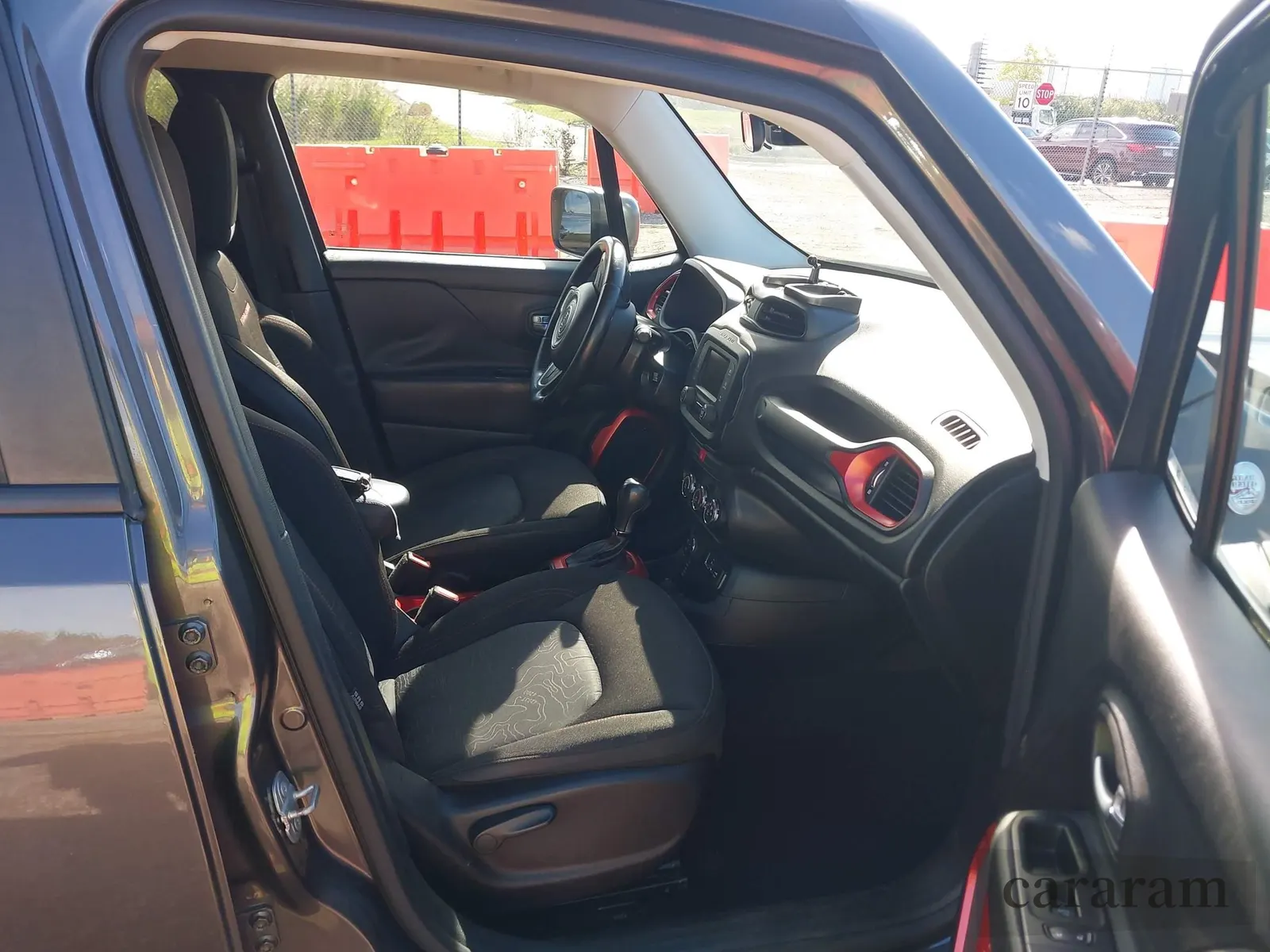 2017 Jeep Renegade Deserthawk