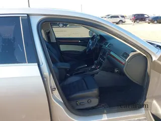 2013 Volkswagen Passat SEL Premium