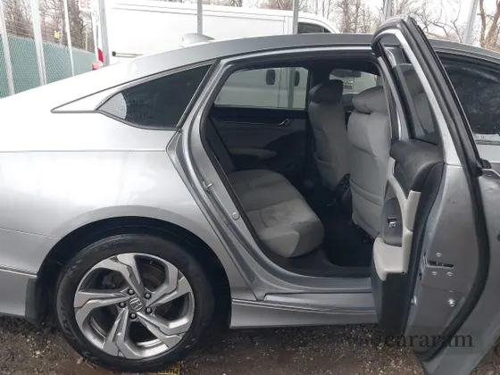 2019 Honda Accord EX