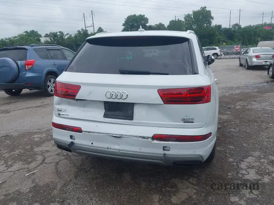 2017 Audi Q7 Premium Plus
