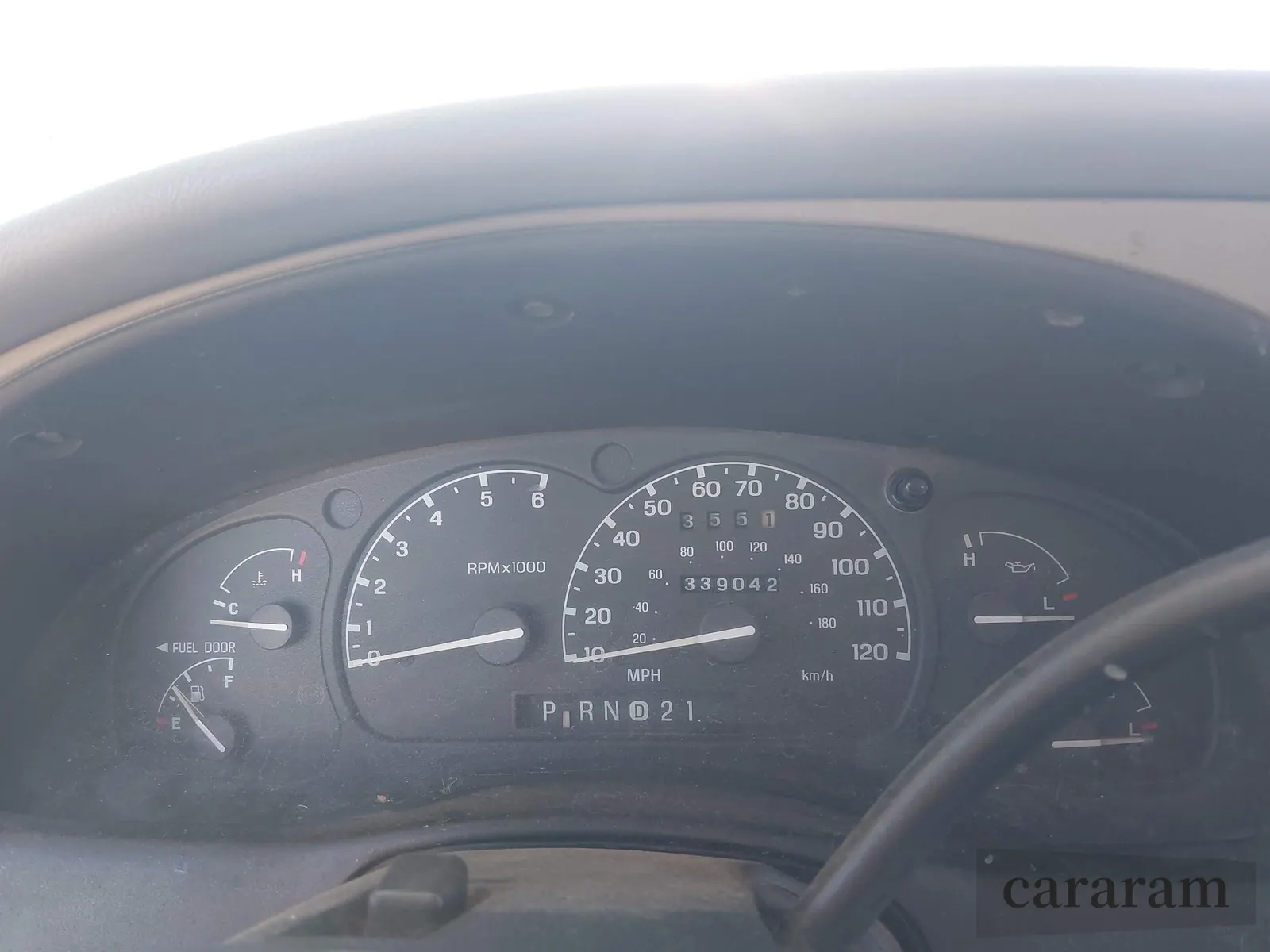 1999 Ford Explorer XL