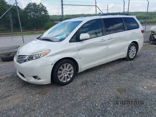 2016 Toyota Sienna XLE