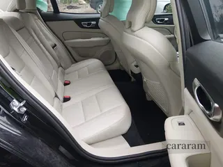 2020 Volvo S60 Momentum