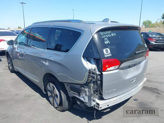 2018 Chrysler Pacifica Hybrid Limited