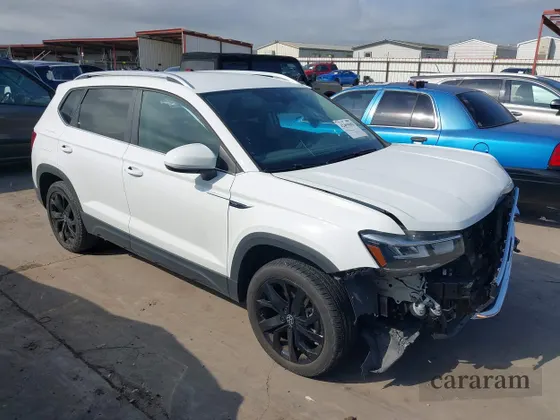 2024 Volkswagen Taos SE