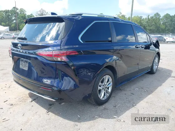 2021 Toyota Sienna Limited