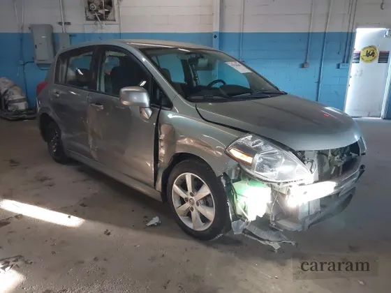 2010 Nissan Versa SL