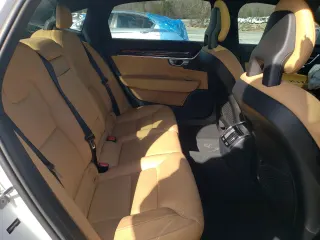 2018 Volvo S90 Momentum