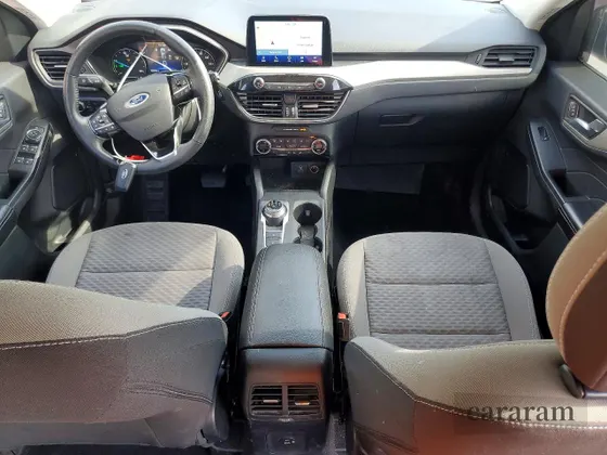 2021 Ford Escape SE Hybrid