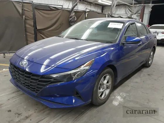 2023 Hyundai Elantra SE