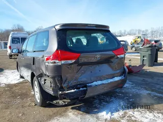 2011 Toyota Sienna