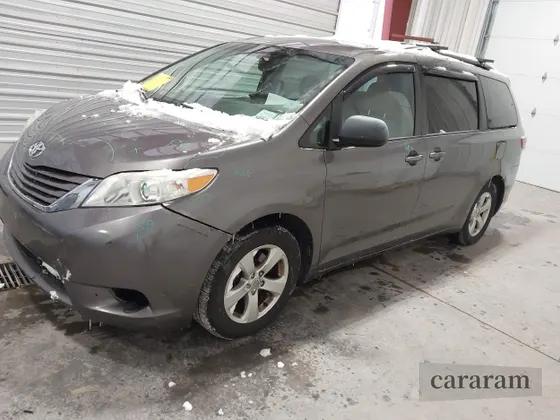 2017 Toyota Sienna LE