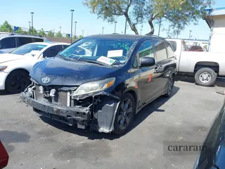 2016 Toyota Sienna SE