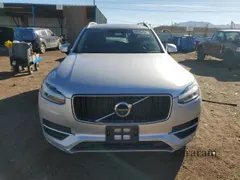 2017 Volvo XC90 Momentum