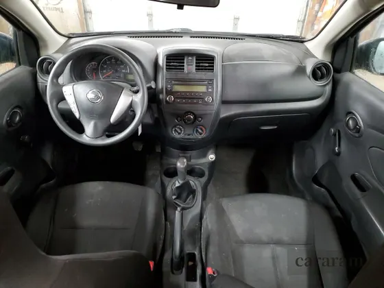 2017 Nissan Versa SV