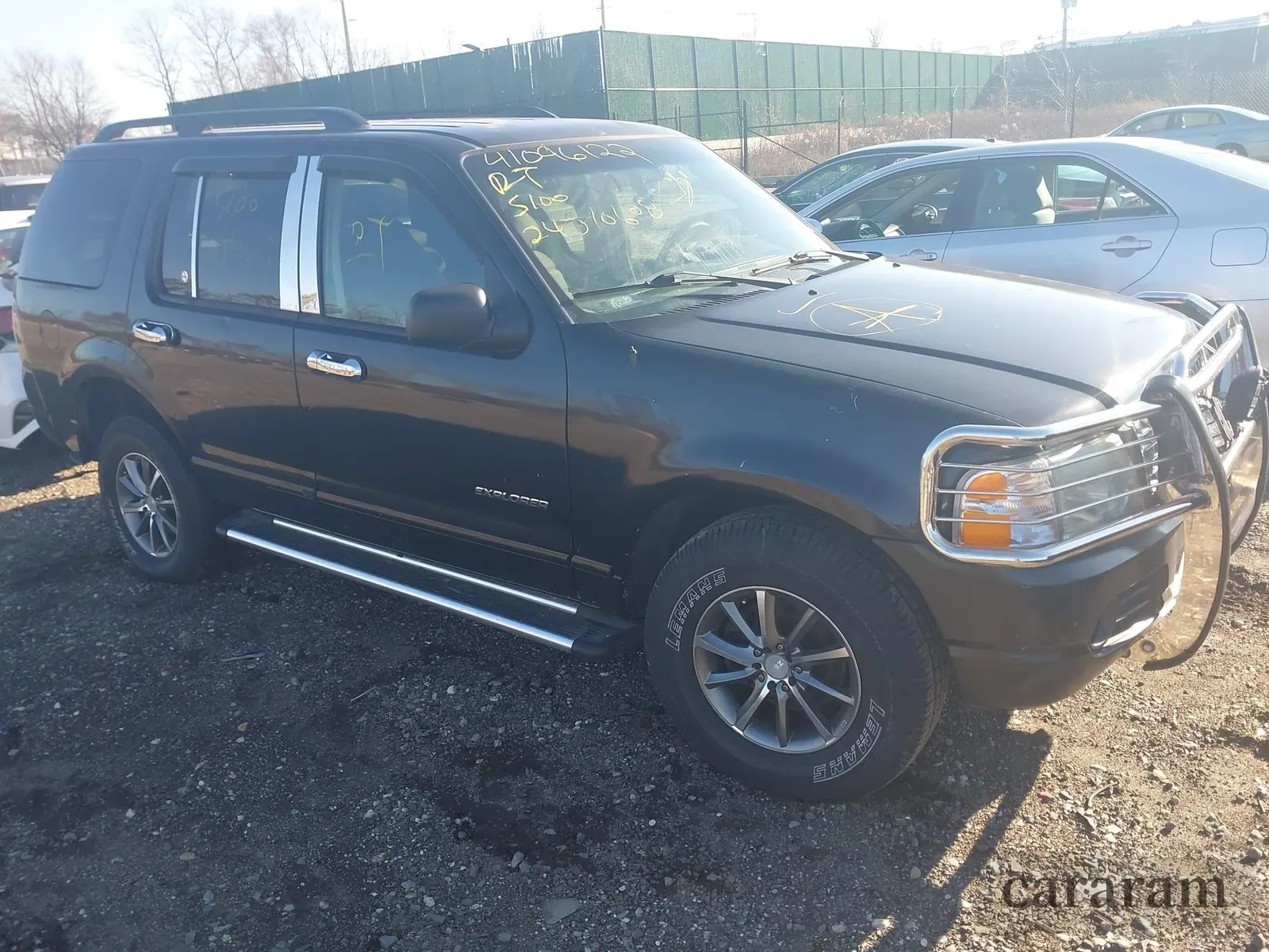 2002 Ford Explorer XLS