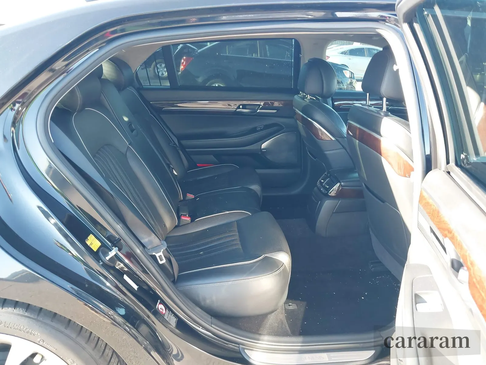 2017 Genesis G90 Premium
