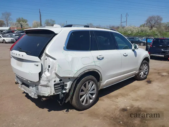 2017 Volvo XC90 Momentum