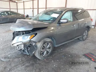 2018 Nissan Pathfinder SV