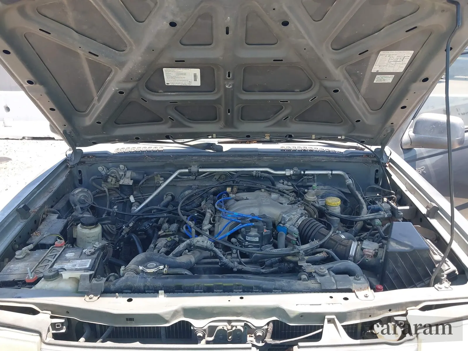 2000 Nissan Frontier XE