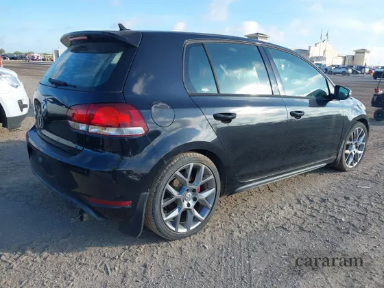 2013 Volkswagen Golf GTI Wolfsburg Edition