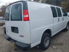 2020 GMC Savana Cargo