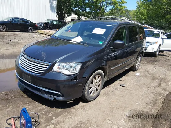 2013 Chrysler Town & Country Touring