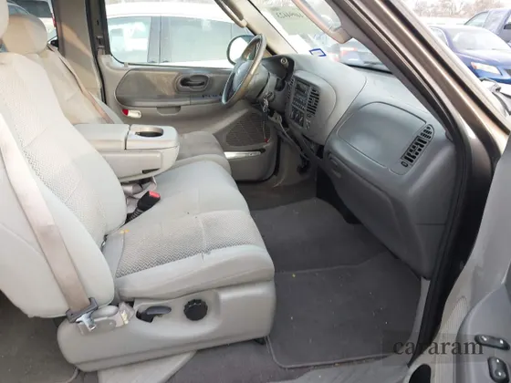 2002 Ford F-150 XL