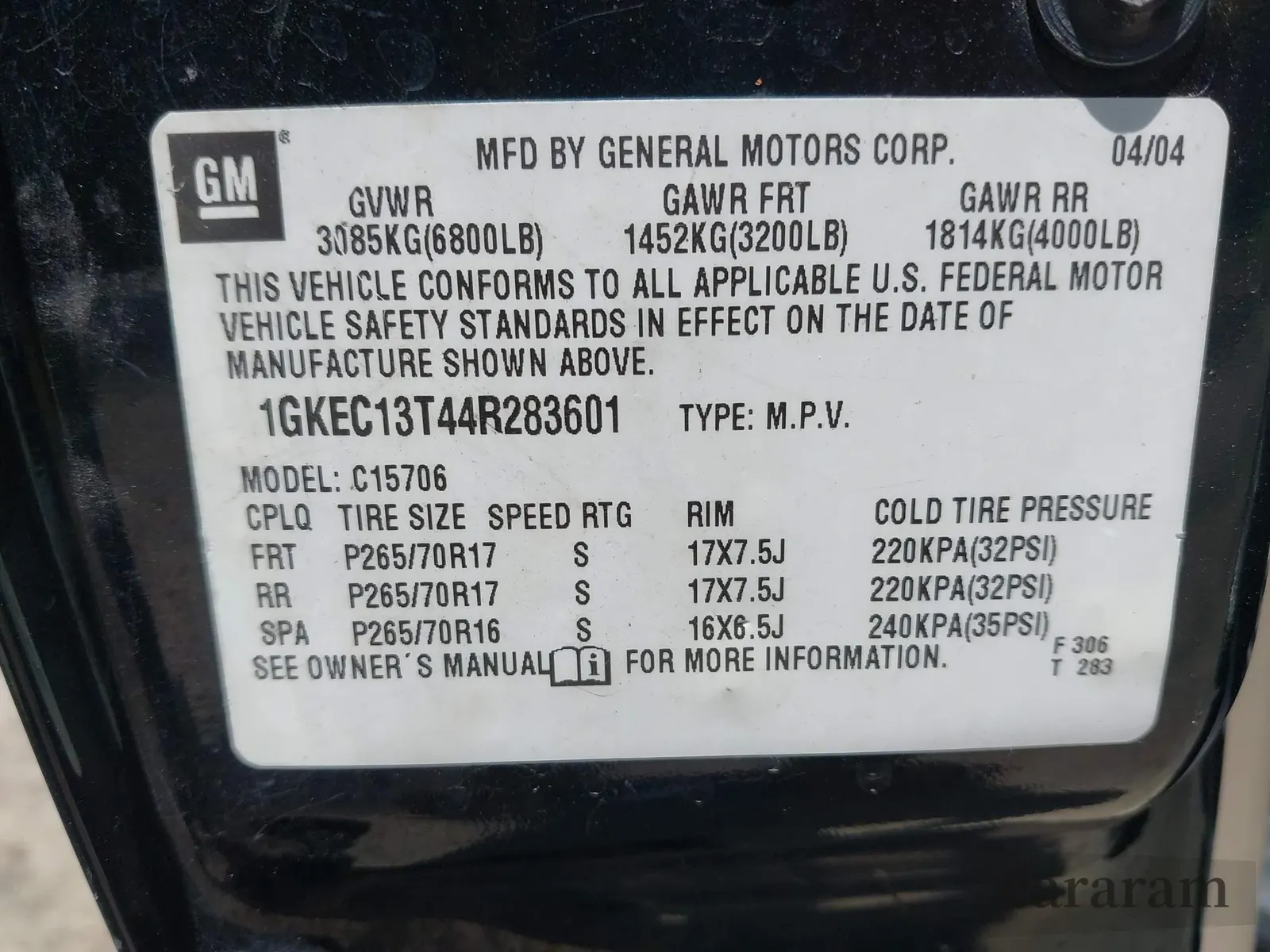2004 GMC Yukon SLE