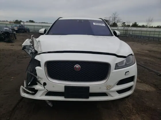 2018 Jaguar F-Pace 25t Premium
