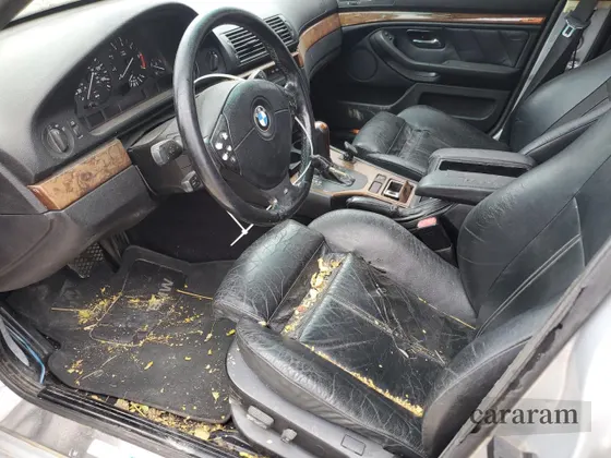 2000 BMW 5 Series 540i
