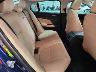 2017 Jaguar XE 25t