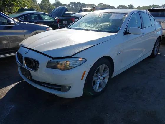 2011 BMW 5 Series 528i