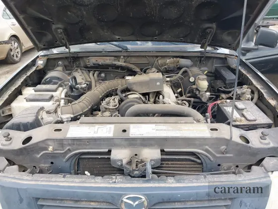 1999 Mazda B-Series SX
