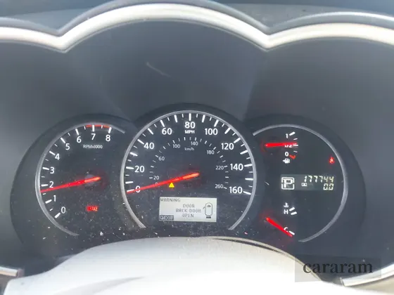 2015 Nissan Quest S