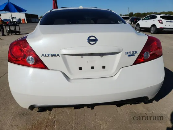 2011 Nissan Altima SR