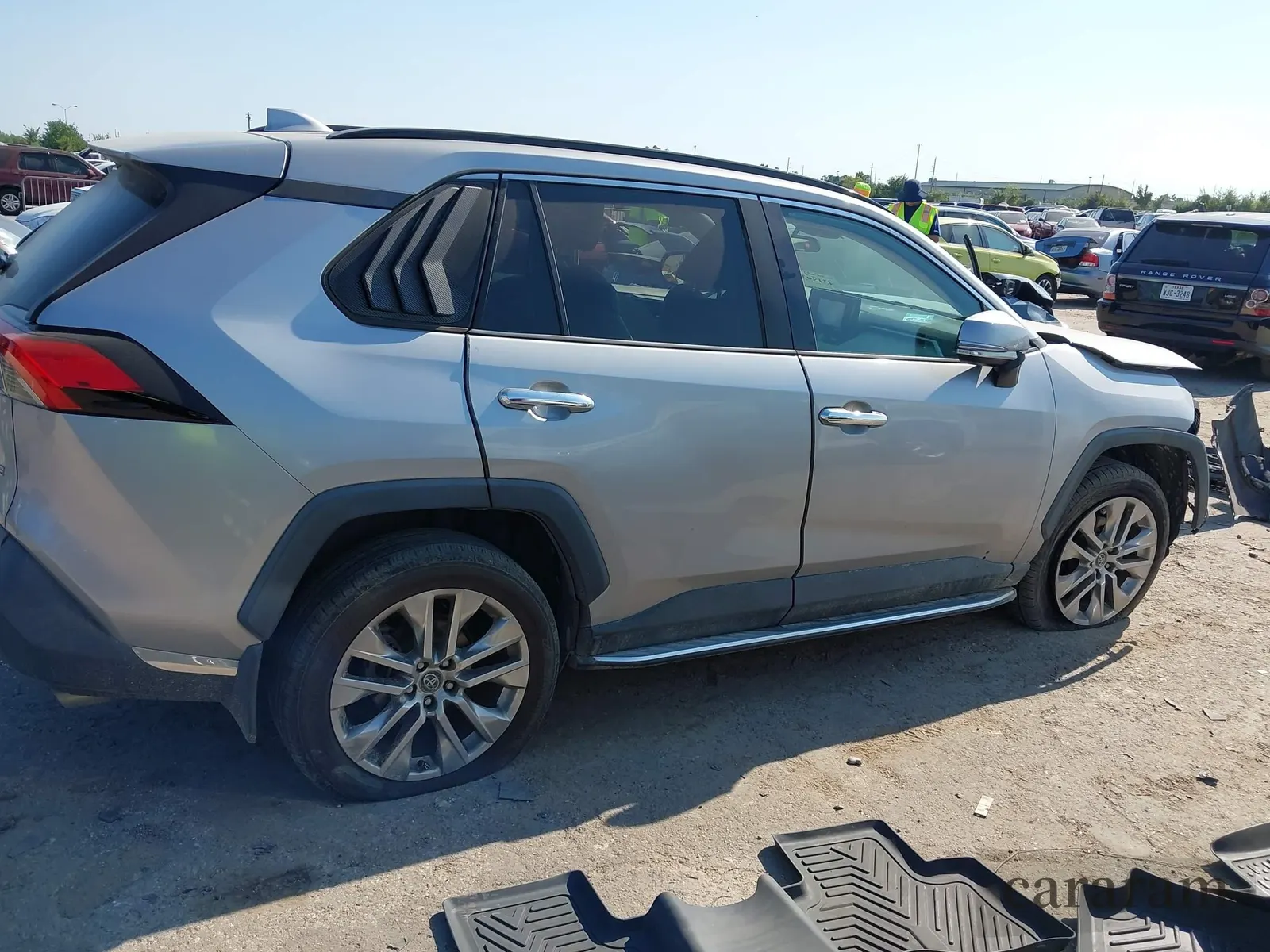2020 Toyota RAV4 XLE Premium