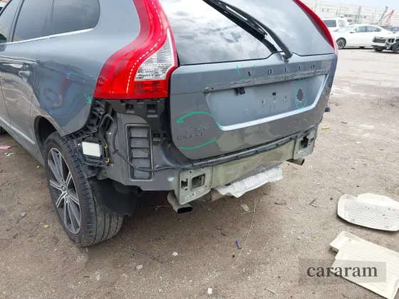 2016 Volvo XC60 T5 Drive-E Platinum
